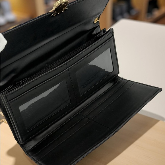 NWT Elegant Tapestry Boho Clutch Crossbody! - Picture 3 of 8